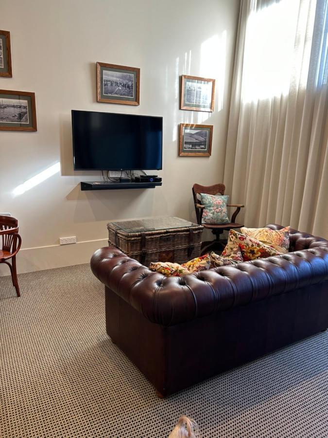 فندق Poshtel أومارا المظهر الخارجي الصورة